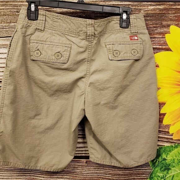 The North face cargo shorts 4 Long Pre-owned - Picture 3 of 5